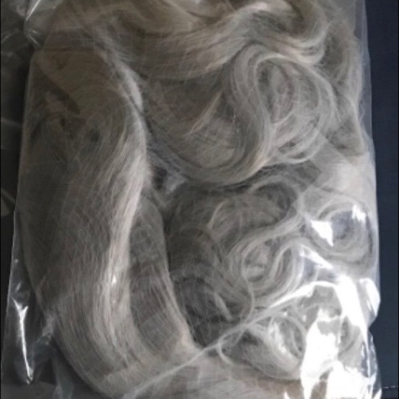?ABBY 22” ASH GREY  WAVY LACE-FRONT  WIG? *NWT*